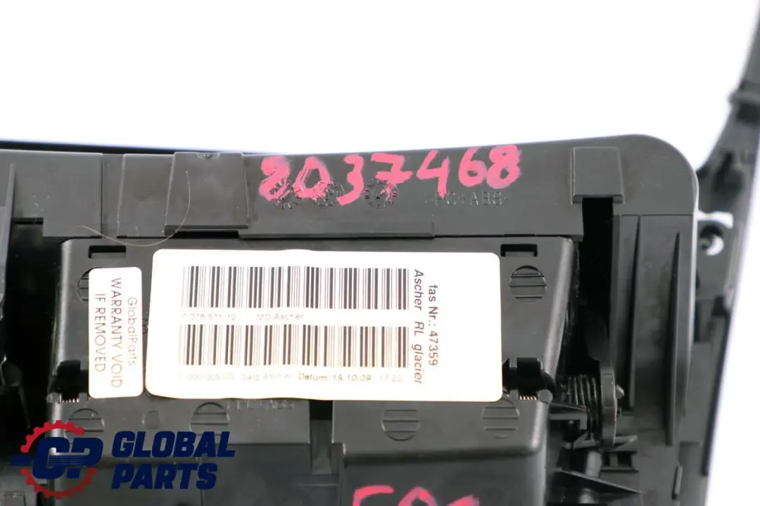 Ashtray Tray Storage Cover Trim Glacier Silver to BMW 1 Series E81 E82 E87 LCI E88 with Part number 8037468 BMW 1 Series E81 E82 E87 LCI E88 Ashtray Tray Storage Cover Trim Glacier Silver - SKU rhd-8037468 - Part number 8037468