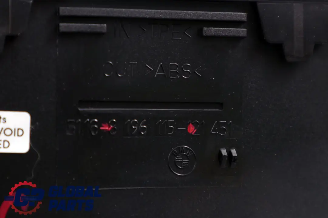 Ascher Vorne für BMW 3 er E46 mit Teilenummer 8196115 BMW 3 er E46 Ascher Vorne - SKU 8196115 - Teilenummer 8196115