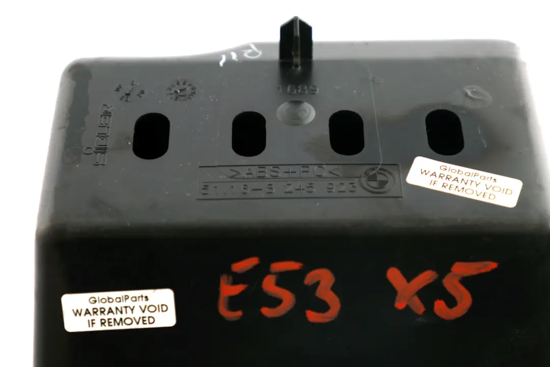 Center Console Storing Partition Centre 8245923 to BMW X5 Series E53 with Part number 51168245923 BMW X5 Series E53 Center Console Storing Partition Centre 8245923 - SKU rhd-8245923 - Part number 51168245923