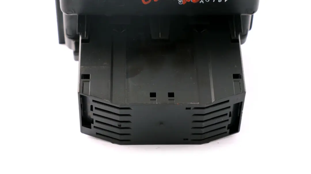 Storing Partition With CD Holder Box Storage Console to BMW X5 Series E53 with Part number 8245926 BMW X5 Series E53 Storing Partition With CD Holder Box Storage Console - SKU rhd-8245926 - Part number 8245926