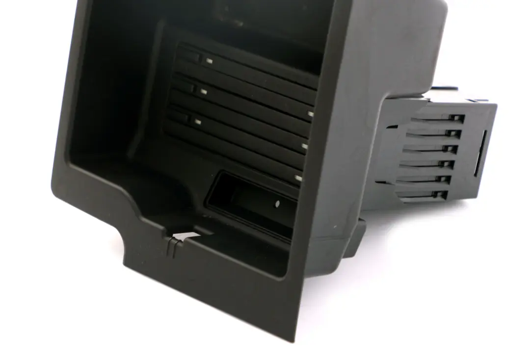 Storing Partition With CD Holder Box Storage Console to BMW X5 Series E53 with Part number 8245926 BMW X5 Series E53 Storing Partition With CD Holder Box Storage Console - SKU rhd-8245926 - Part number 8245926