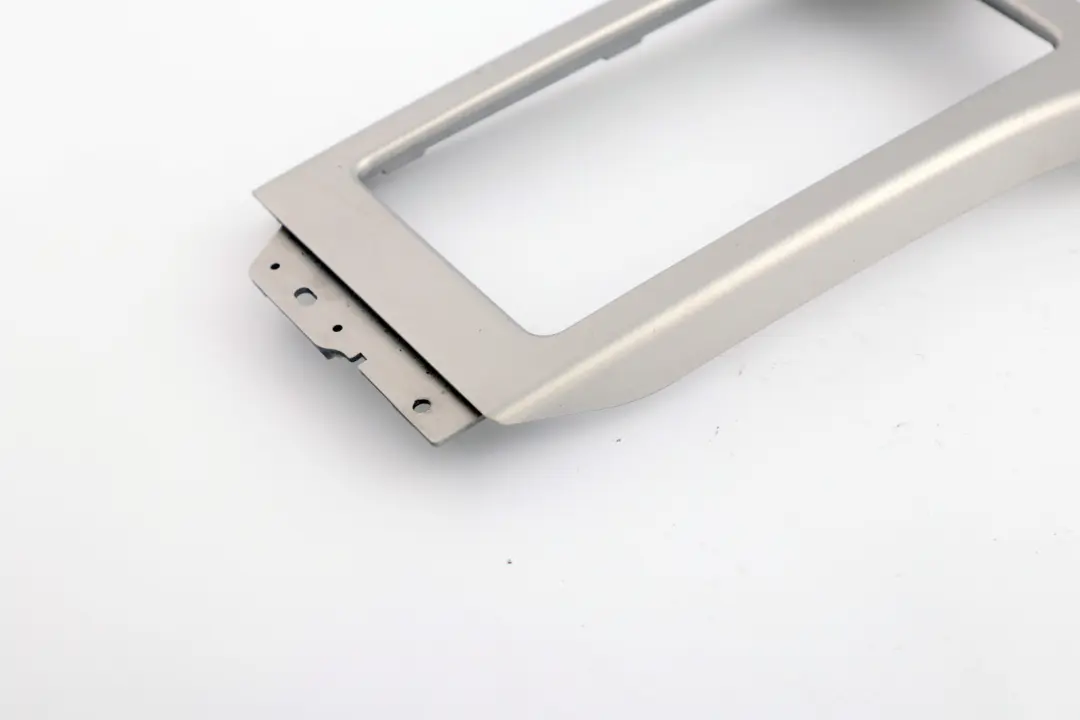 Base Trim Centre Console Ashtray Titan Silver to BMW X5 Series E53 Cover with Part number 8268652 BMW X5 Series E53 Cover Base Trim Centre Console Ashtray Titan Silver - SKU rhd-8245947 - Part number 8268652