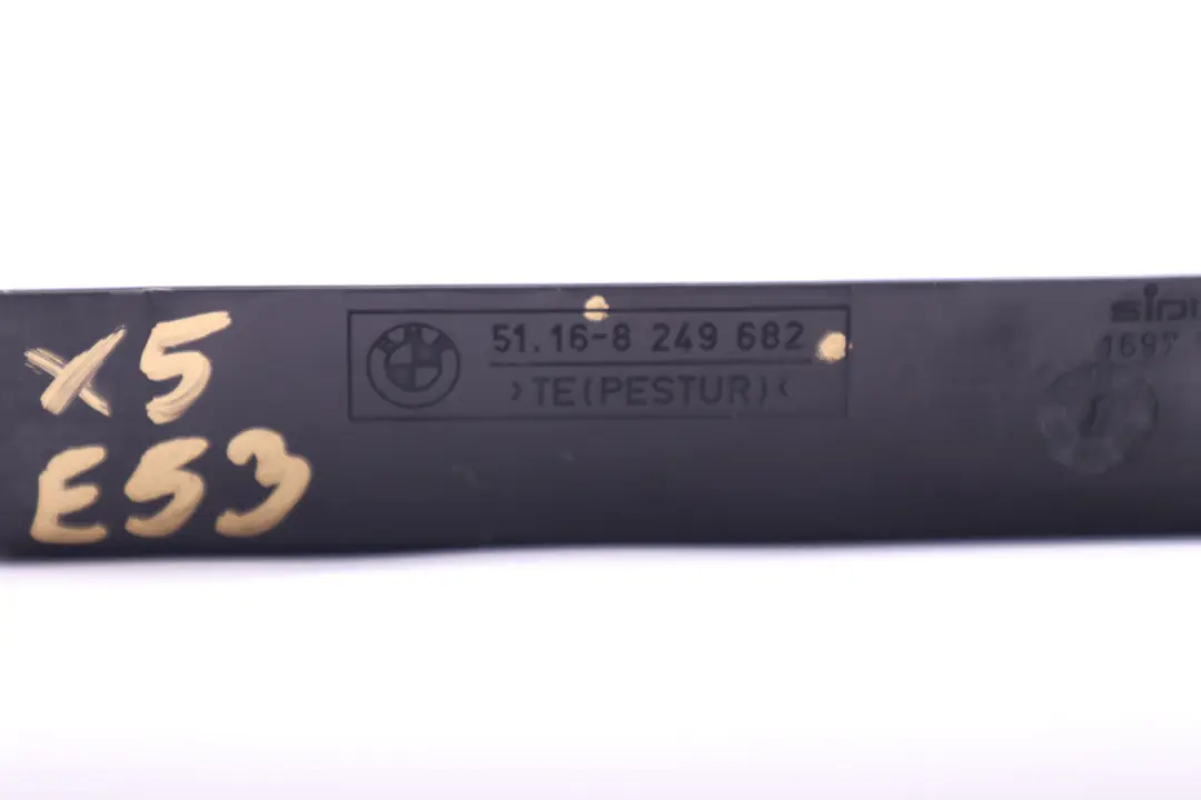 BMW X5 E53 Wkład popielniczka gumowa - SKU rhd-8249682 - Numer Części 8249682