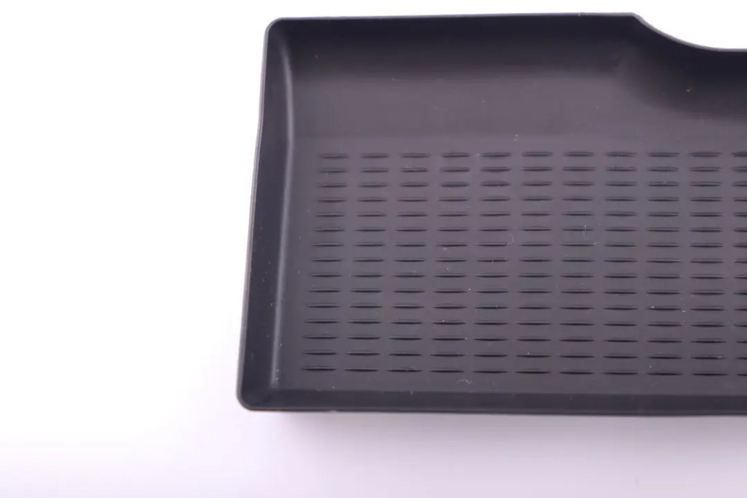 Wkład popielniczka gumowa do BMW X5 E53 o numerze 8249682 BMW X5 E53 Wkład popielniczka gumowa - SKU rhd-8249682 - Numer Części 8249682