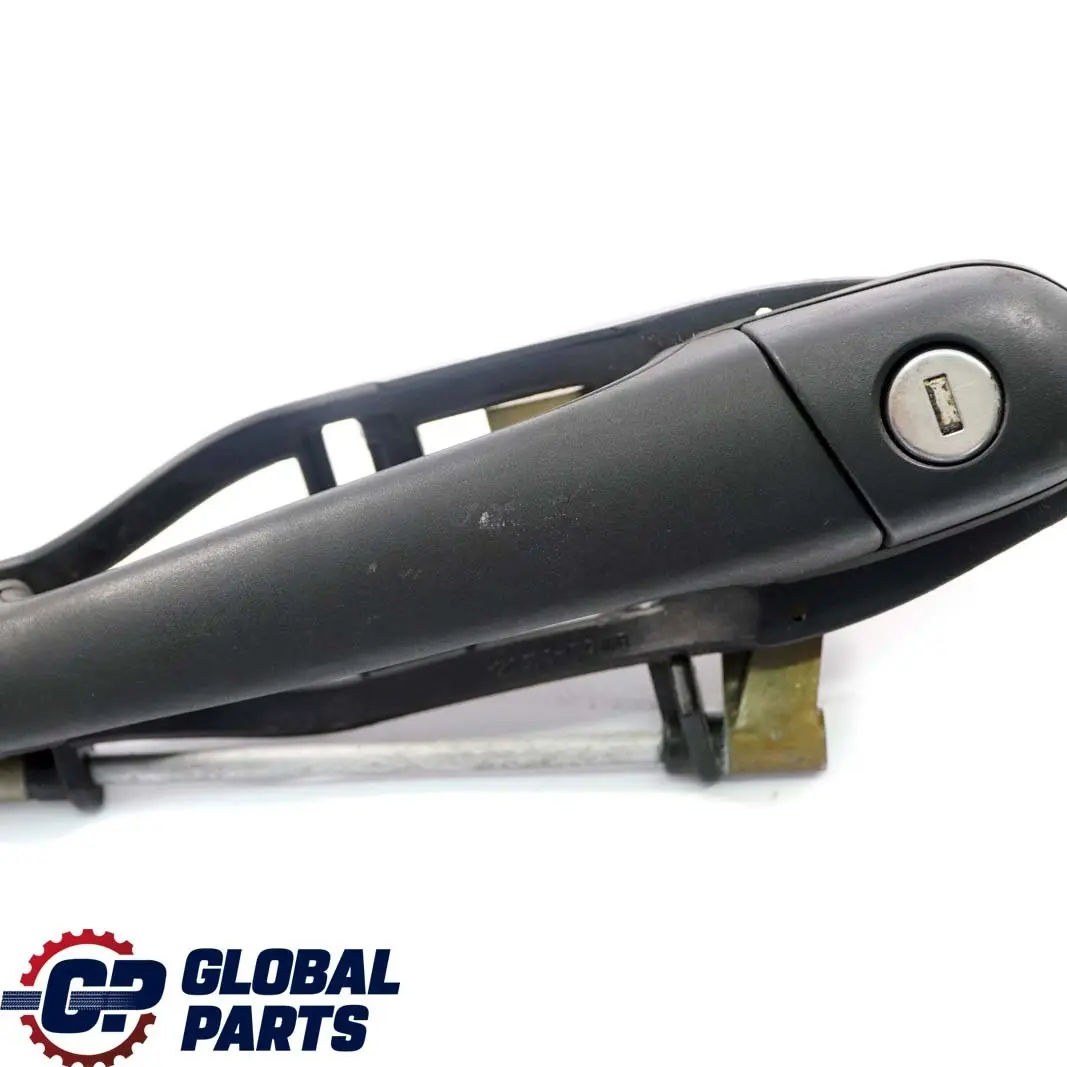 Outside Door Handle Front Right O/S Primed to BMW 3 Series E46 with Part number 8253456 BMW 3 Series E46 Outside Door Handle Front Right O/S Primed - SKU rhd-8253456-PRIM - Part number 8253456