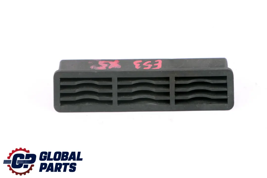 Skrytka na monety konsola środkowa do BMW X5 E53 o numerze 8260830 BMW X5 E53 Skrytka na monety konsola środkowa - SKU 8260830 - Numer Części 8260830