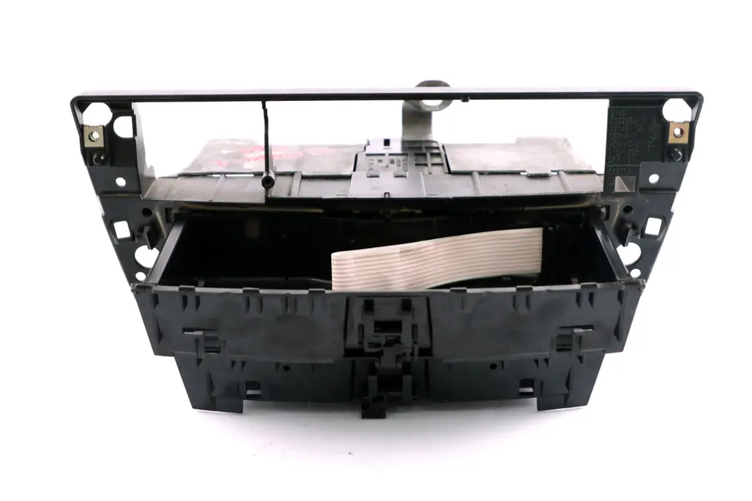 BMW E65 E66 Cruscotto Pannello Strumenti Cassetto Inferiore - SKU rhd-8261060-2 - Numero di parte 8261060