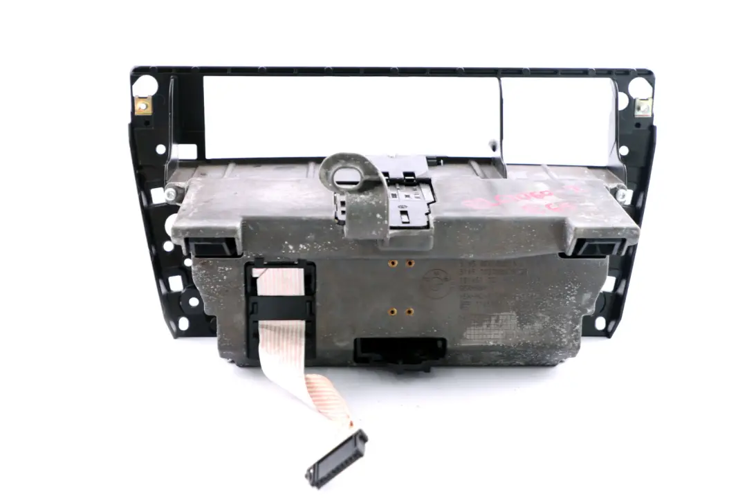 Panel Deski Rozdzielczej Szuflada do BMW E65 E66 o numerze 8261060 BMW E65 E66 Panel Deski Rozdzielczej Szuflada - SKU rhd-8261060-2 - Numer Części 8261060