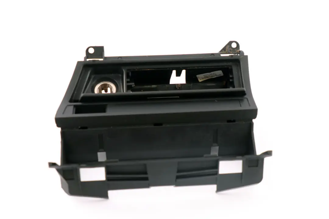 Dashboard Instrument Panel Centre Console Ashtray 8208789 to BMW 3 Series E46 with Part number 8268894 BMW 3 Series E46 Dashboard Instrument Panel Centre Console Ashtray 8208789 - SKU rhd-8268894 - Part number 8268894