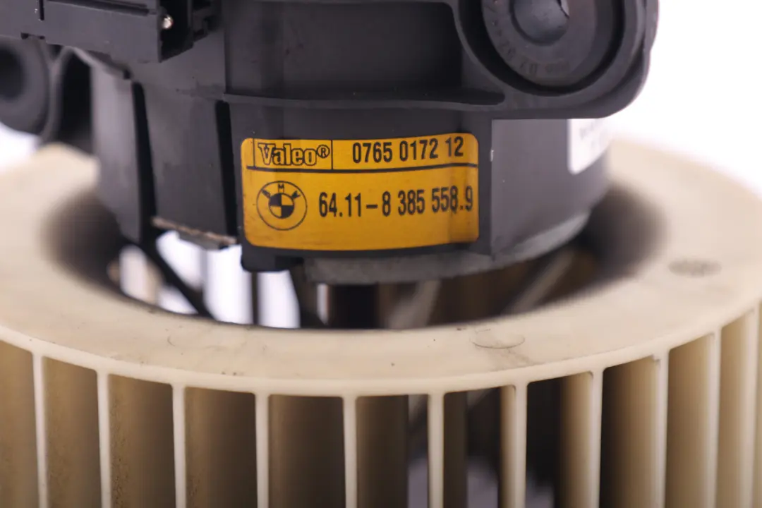 Heater Blower Fan Motor 6411 to BMW X5 E39 E53 with Part number 8385558 BMW X5 E39 E53 Heater Blower Fan Motor 6411 - SKU rhd-8385558 - Part number 8385558