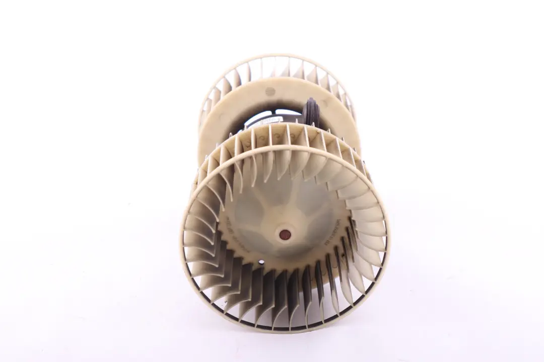 Riscaldatore Ventilatore Motore 6411 per BMW X5 E39 E53 con numero di parte 8385558 BMW X5 E39 E53 Riscaldatore Ventilatore Motore 6411 - SKU rhd-8385558 - Numero di parte 8385558