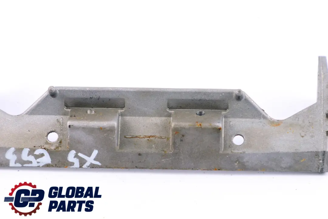 Halter Mittelkonsole Mittelarmlehne 00003304 5116 für BMW X5 er E53 mit Teilenummer 8402939 BMW X5 er E53 Halter Mittelkonsole Mittelarmlehne 00003304 5116 - SKU rhd-8402939 - Teilenummer 8402939
