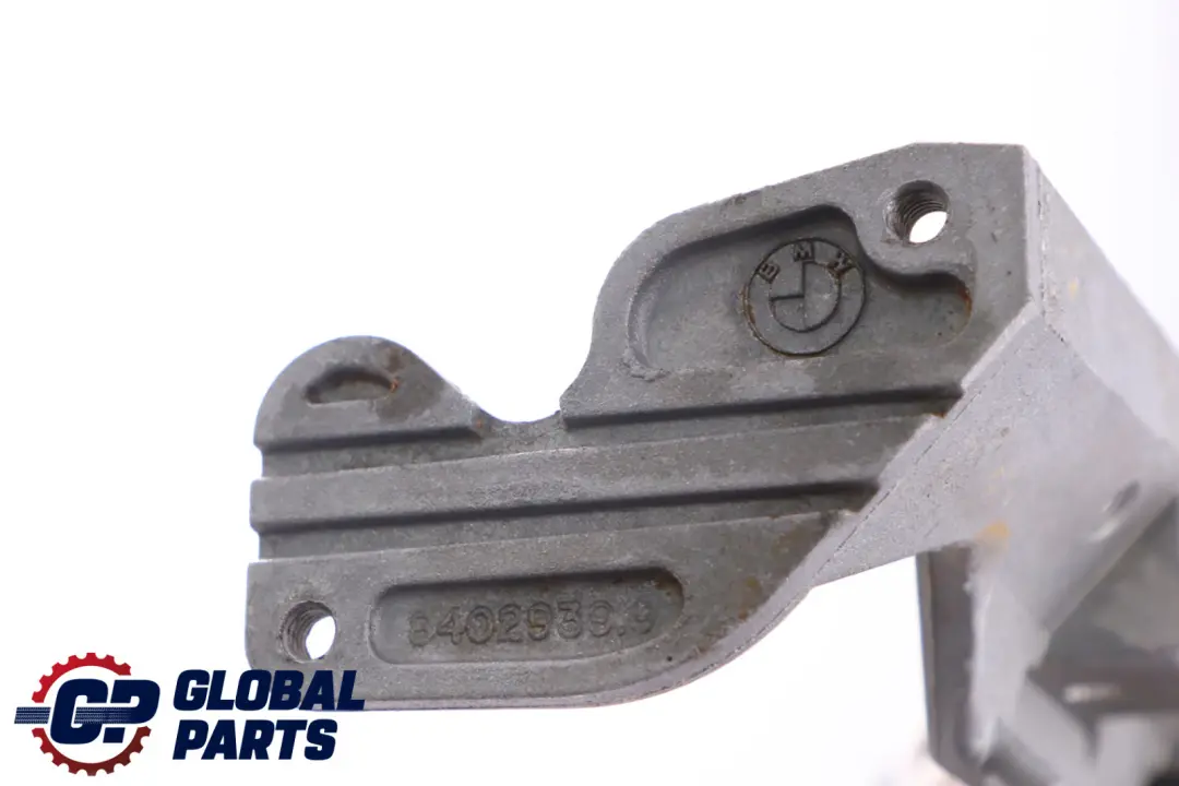 Halter Mittelkonsole Mittelarmlehne 00003304 5116 für BMW X5 er E53 mit Teilenummer 8402939 BMW X5 er E53 Halter Mittelkonsole Mittelarmlehne 00003304 5116 - SKU rhd-8402939 - Teilenummer 8402939