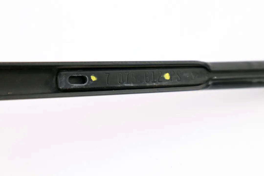 Left N/S Wiper Arm Passenger's Side Black 7075612 to BMW X5 Series E53 with Part number 8403034 BMW X5 Series E53 Left N/S Wiper Arm Passenger's Side Black 7075612 - SKU rhd-8403034 - Part number 8403034