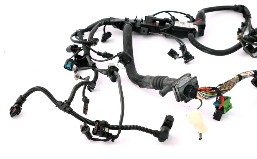 N47N Engine Wiring Loom Harnes DDE to BMW 3 Series E90 E91 E92 E93 LCI 320d with Part number 8511683 BMW 3 Series E90 E91 E92 E93 LCI 320d N47N Engine Wiring Loom Harnes DDE - SKU rhd-8511683 - Part number 8511683