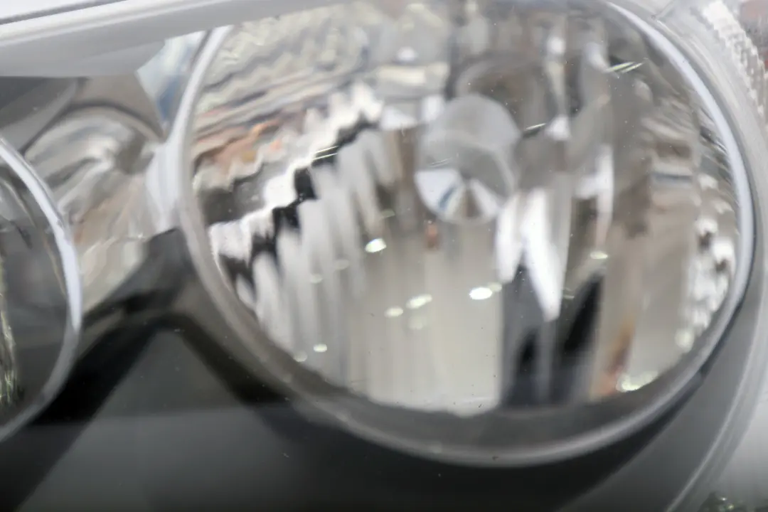 BMW 1 SERIES E87 Passenger Side Left Headlight Lamp N/S - SKU rhd-89310939 - Part number 89310939
