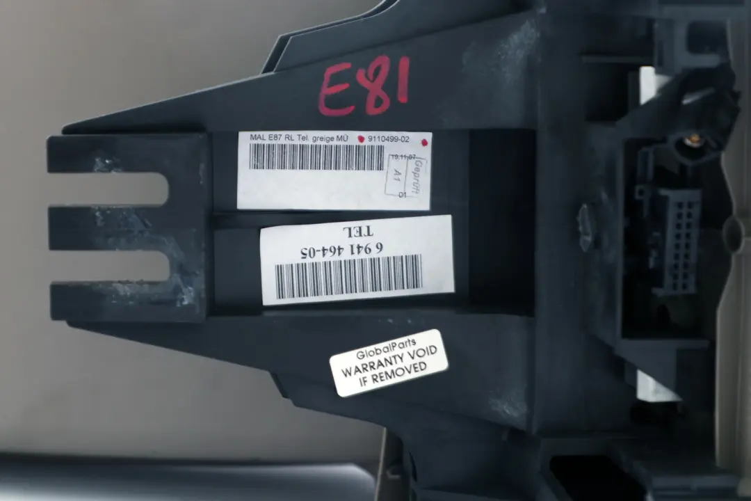 Centre Arm Rest Telephone Beige to BMW 1 Series E81 E82 E87 LCI with Part number 9110499 BMW 1 Series E81 E82 E87 LCI Centre Arm Rest Telephone Beige - SKU rhd-9110499 - Part number 9110499