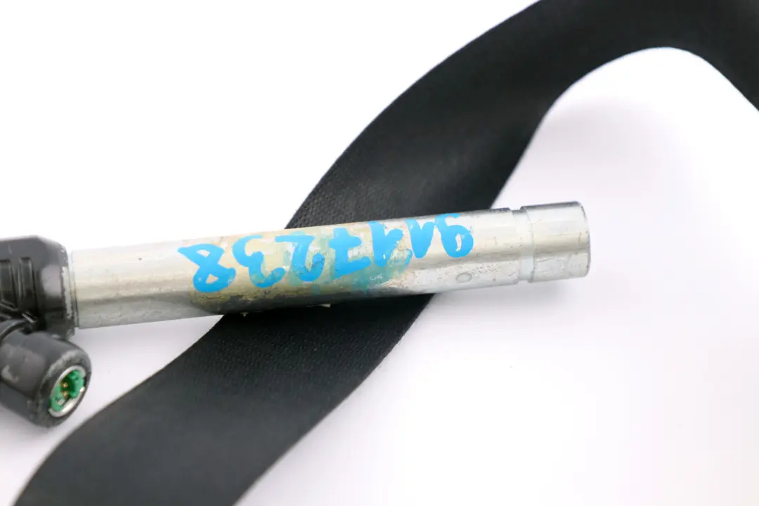 Front Right O/S Tensioner Safety Belt Seatbelt Buckle to BMW 5 Series E60 E61 with Part number 9117238 BMW 5 Series E60 E61 Front Right O/S Tensioner Safety Belt Seatbelt Buckle - SKU rhd-9117238 - Part number 9117238