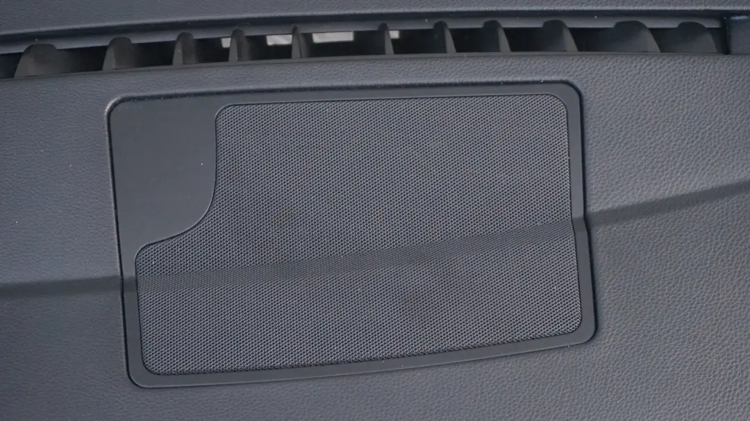 Dashboard Trim Panel Black Schwarz to BMW 5 Series E60 E61 with Part number 9123711 BMW 5 Series E60 E61 Dashboard Trim Panel Black Schwarz - SKU rhd-9123711 - Part number 9123711