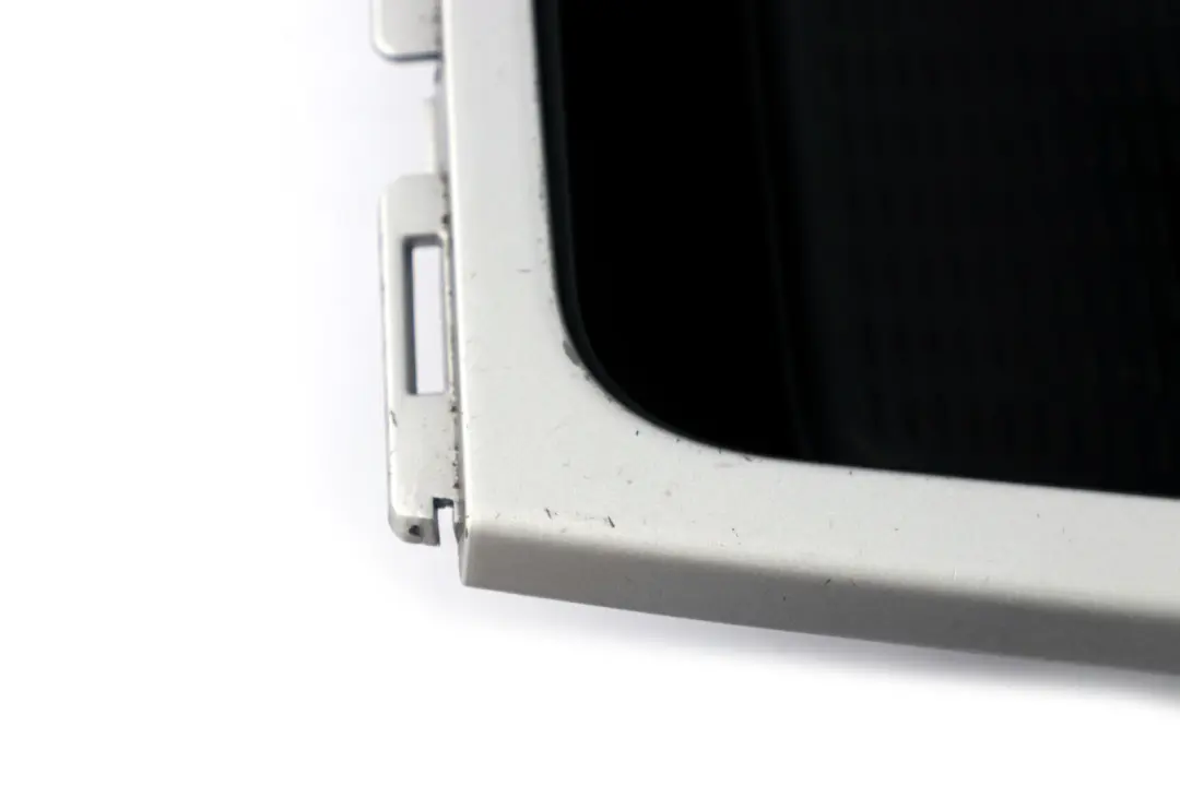 Trim Storage Centre Console Light Titanium Silver to BMW 1 Series E81 E87 LCI E88 with Part number 9128641 BMW 1 Series E81 E87 LCI E88 Trim Storage Centre Console Light Titanium Silver - SKU rhd-9128641-1 - Part number 9128641