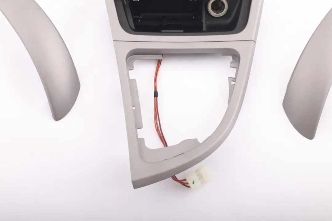 Set Cover Ashtray Interior Dashboard Trim Strip Silver Matt to BMW 1 Series E81 with Part number 9128805 BMW 1 Series E81 Set Cover Ashtray Interior Dashboard Trim Strip Silver Matt - SKU rhd-9128805-1 - Part number 9128805