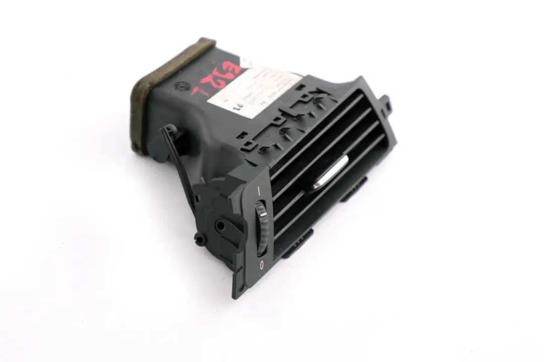 E93N LCI Fresh Air Grille Left N/S 9130451 to BMW 3 Series E92 E92N E93 with Part number 9130467 BMW 3 Series E92 E92N E93 E93N LCI Fresh Air Grille Left N/S 9130451 - SKU rhd-9130451 - Part number 9130467