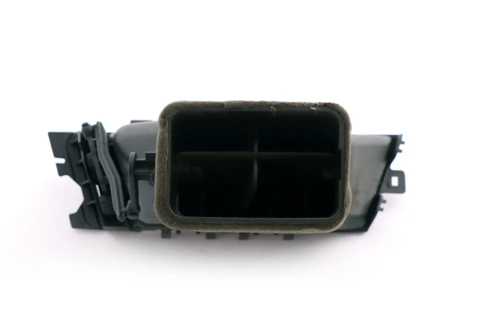 E93N LCI Fresh Air Grille Left N/S 9130451 to BMW 3 Series E92 E92N E93 with Part number 9130467 BMW 3 Series E92 E92N E93 E93N LCI Fresh Air Grille Left N/S 9130451 - SKU rhd-9130451 - Part number 9130467