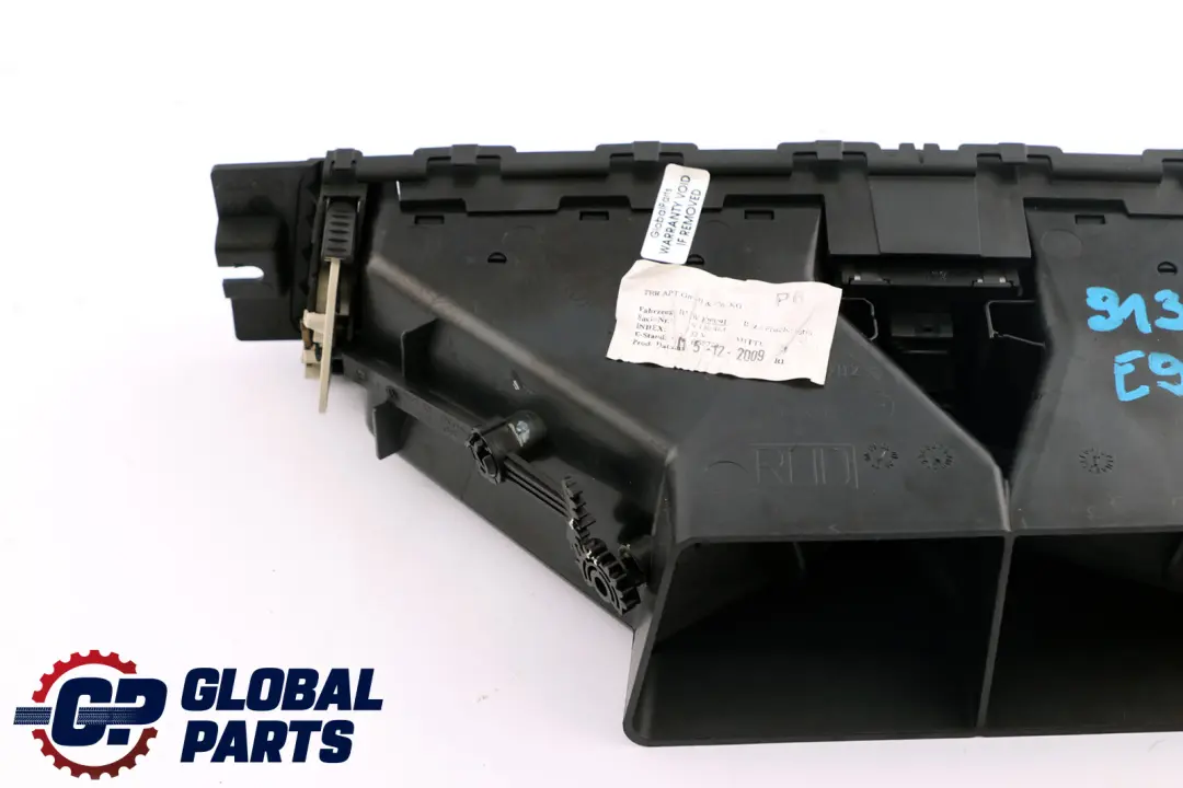 Fresh Air Grille Center Dash Vent Part 9130464 to BMW 3 Series E90 E91 E92 E93 with Part number 64229130464 BMW 3 Series E90 E91 E92 E93 Fresh Air Grille Center Dash Vent Part 9130464 - SKU rhd-9130464 - Part number 64229130464