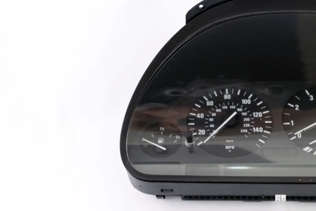 4.4i Instrument Cluster Petrol Speedometer to BMW X5 Series E53 Automatic with Part number 9134766 BMW X5 Series E53 Automatic 4.4i Instrument Cluster Petrol Speedometer - SKU rhd-9134766 - Part number 9134766