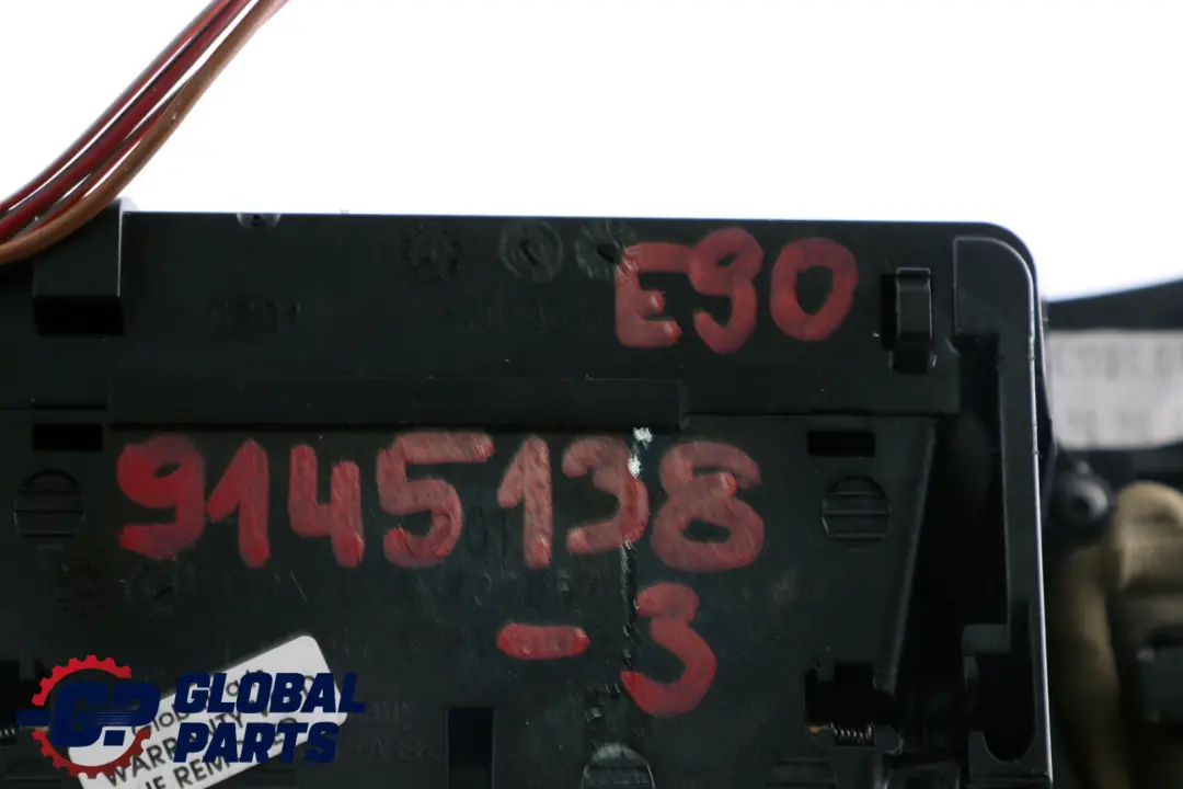 Centre Console Trim Ashtray Glacier Silber Silver to BMW 3 Series 3 E90 E91 Cover with Part number 9145138 BMW 3 Series 3 E90 E91 Cover Centre Console Trim Ashtray Glacier Silber Silver - SKU rhd-9145138-3 - Part number 9145138