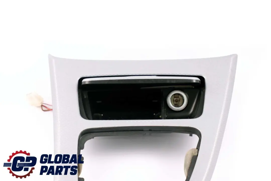 Centre Console Trim Ashtray Glacier Silber Silver to BMW 3 Series E90 E91 Cover with Part number 6970136 BMW 3 Series E90 E91 Cover Centre Console Trim Ashtray Glacier Silber Silver - SKU rhd-9145138 - Part number 6970136