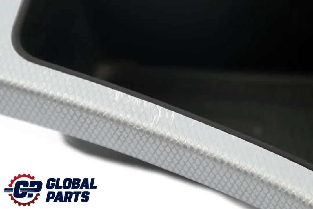 Centre Console Trim Ashtray Glacier Silber Silver to BMW 3 Series E90 E91 Cover with Part number 6970136 BMW 3 Series E90 E91 Cover Centre Console Trim Ashtray Glacier Silber Silver - SKU rhd-9145138 - Part number 6970136