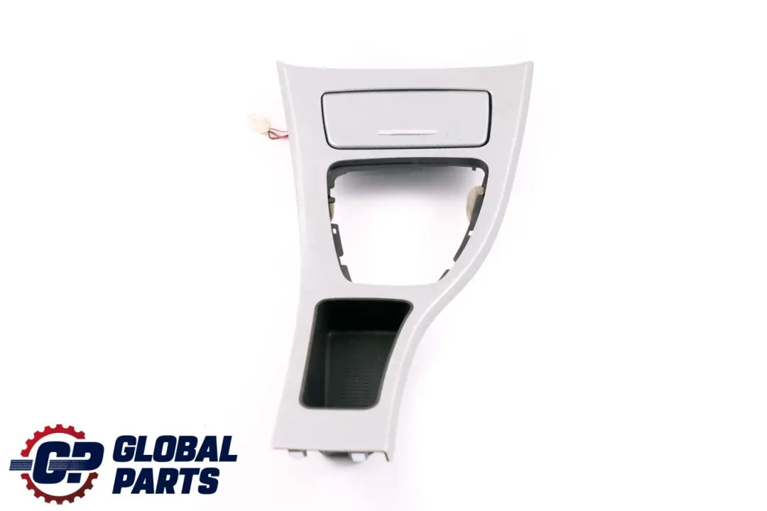 Centre Console Trim Ashtray Glacier Silber Silver to BMW 3 Series E90 E91 Cover with Part number 6970136 BMW 3 Series E90 E91 Cover Centre Console Trim Ashtray Glacier Silber Silver - SKU rhd-9145138 - Part number 6970136
