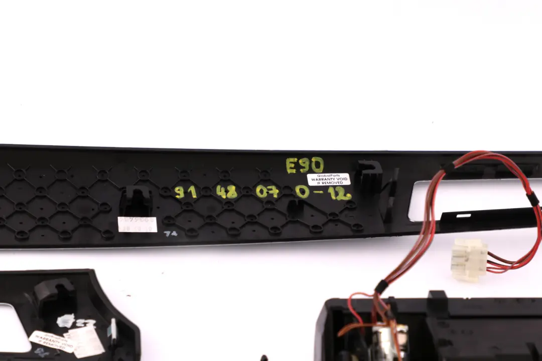 Set Cover Dash Trim Strip Aluminium Glacier Silber Silver to BMW 3 Series 12 E90 with Part number 9148070 BMW 3 Series 12 E90 Set Cover Dash Trim Strip Aluminium Glacier Silber Silver - SKU rhd-9148070-12 - Part number 9148070