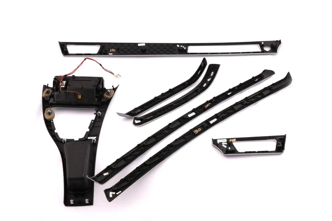 Set Cover Dash Trim Strip Aluminium Glacier Silber to BMW 3 Series 4 E90 with Part number 9148070 BMW 3 Series 4 E90 Set Cover Dash Trim Strip Aluminium Glacier Silber - SKU rhd-9148070-4 - Part number 9148070