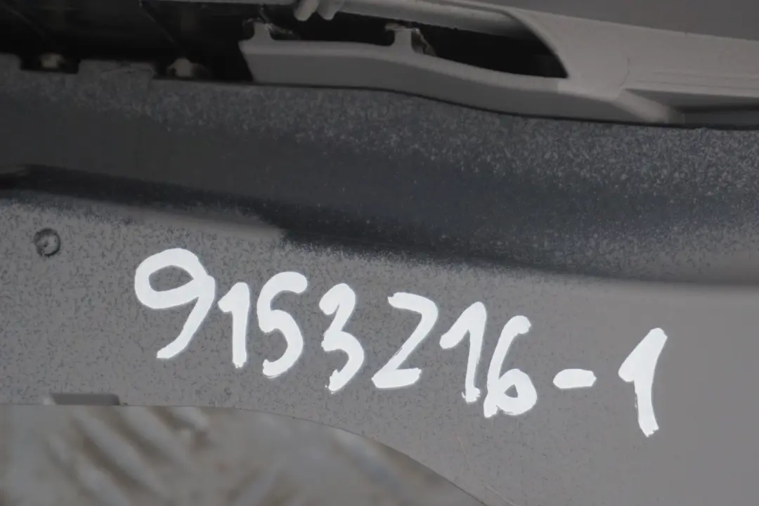 Grau Grey Centre Console Armrest to BMW 3 Series 1 E90 E91 E92 E93 with Part number 9153216 BMW 3 Series 1 E90 E91 E92 E93 Grau Grey Centre Console Armrest - SKU rhd-9153216-1 - Part number 9153216