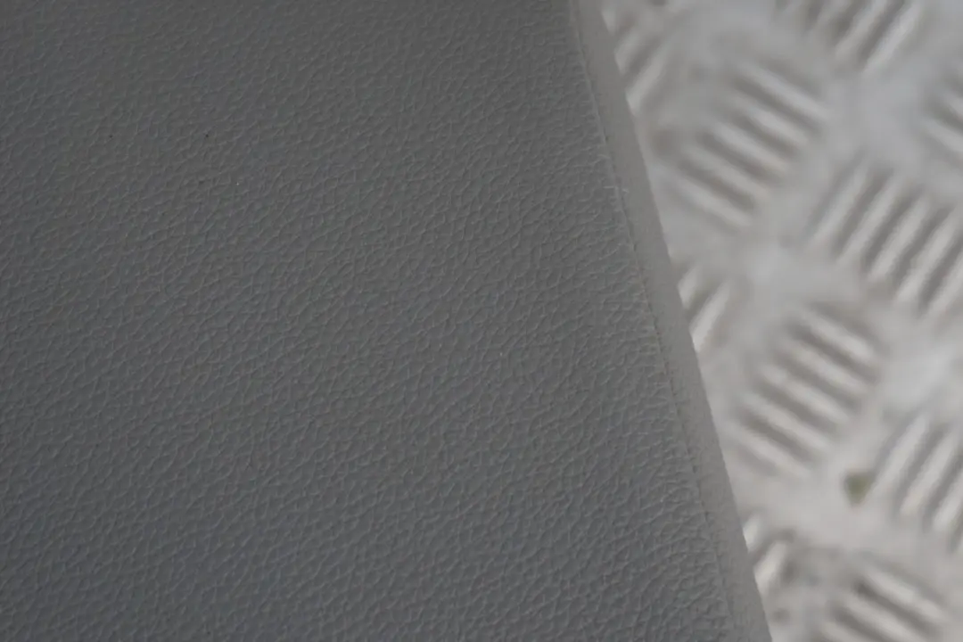 Grau Grey Centre Console Armrest to BMW 3 Series 1 E90 E91 E92 E93 with Part number 9153216 BMW 3 Series 1 E90 E91 E92 E93 Grau Grey Centre Console Armrest - SKU rhd-9153216-1 - Part number 9153216