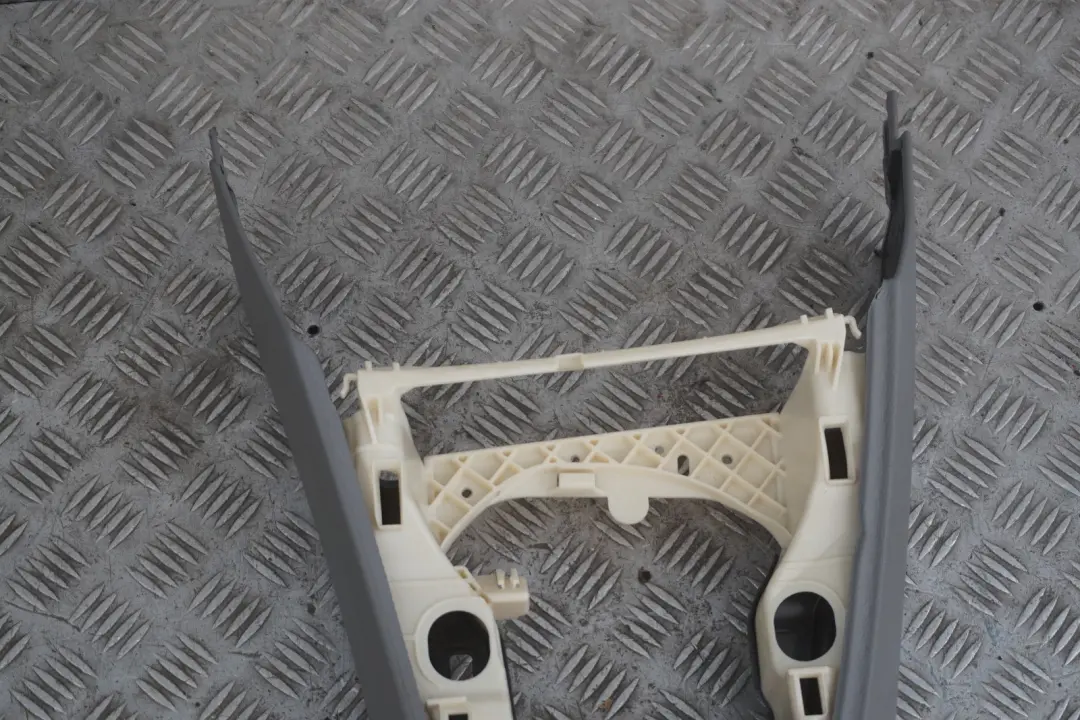 Grau Grey Centre Console Armrest to BMW 3 Series E90 E91 E92 E93 with Part number 9153216 BMW 3 Series E90 E91 E92 E93 Grau Grey Centre Console Armrest - SKU rhd-9153216 - Part number 9153216