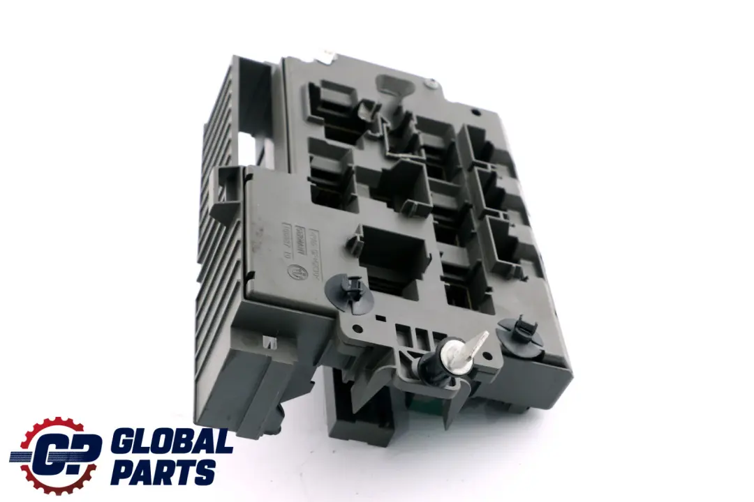 Distribution Fuse Box Front to BMW Z4 Series E89 Roadster Cabrio Power with Part number 9154971 BMW Z4 Series E89 Roadster Cabrio Power Distribution Fuse Box Front - SKU rhd-9154971 - Part number 9154971