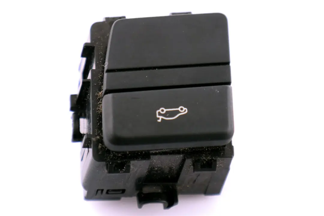 Switch Center Control Block Button to BMW 5 Series E60 E61 LCI with Part number 9159066 BMW 5 Series E60 E61 LCI Switch Center Control Block Button - SKU rhd-9159066 - Part number 9159066