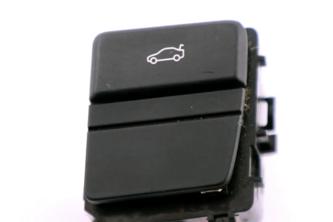 Switch Center Control Block Button to BMW 5 Series E60 E61 LCI with Part number 9159066 BMW 5 Series E60 E61 LCI Switch Center Control Block Button - SKU rhd-9159066 - Part number 9159066