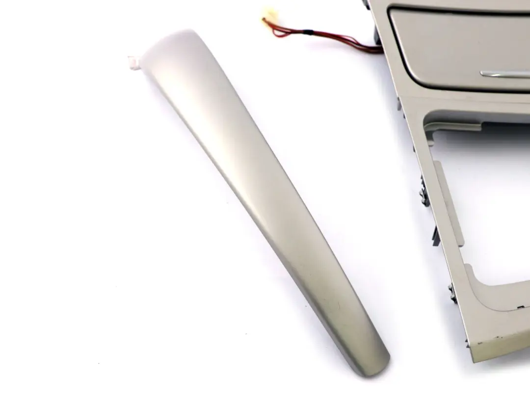 Set Ashtray Trim Cover Dashboard Dash Satinsilber Matt to BMW 1 Series E81 E82 E88 with Part number 9197190 BMW 1 Series E81 E82 E88 Set Ashtray Trim Cover Dashboard Dash Satinsilber Matt - SKU rhd-9197190 - Part number 9197190