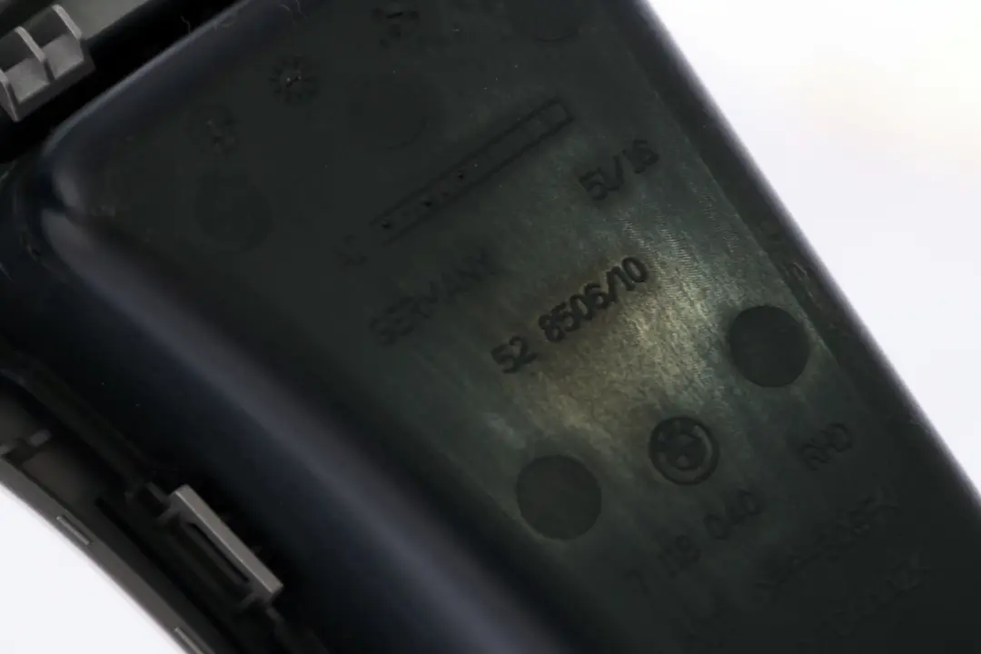 Centre Console Trim Ash Front Satinsilber Silver to BMW 3 Series 5 E90 LCI Cover with Part number 9197237 BMW 3 Series 5 E90 LCI Cover Centre Console Trim Ash Front Satinsilber Silver - SKU rhd-9197237-5 - Part number 9197237