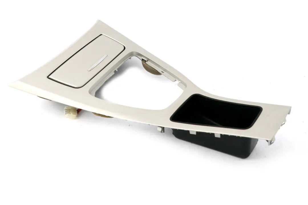 Centre Console Trim Ash Front Satinsilber Silver to BMW 3 Series 5 E90 LCI Cover with Part number 9197237 BMW 3 Series 5 E90 LCI Cover Centre Console Trim Ash Front Satinsilber Silver - SKU rhd-9197237-5 - Part number 9197237