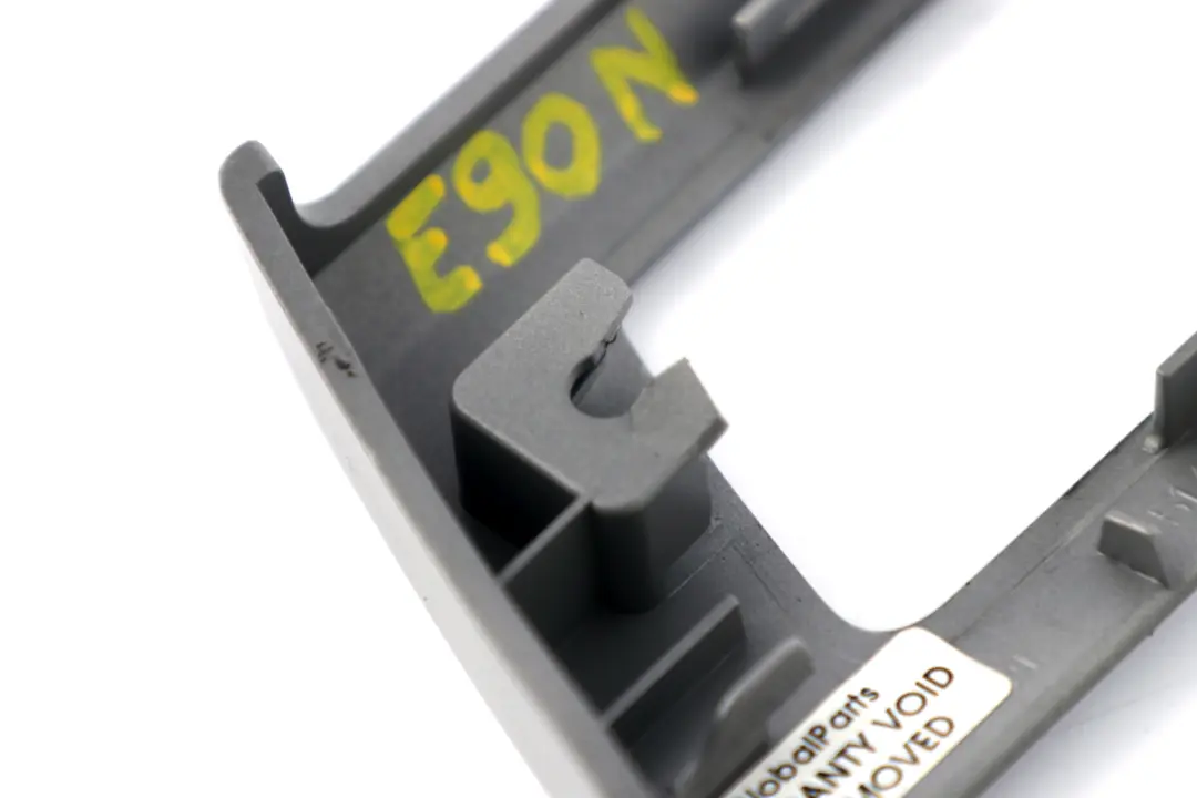 Decorative Dashboard Strip Right O/S Satinsilber to BMW 3 Series E90 E91 LCI E92 with Part number 9197276 BMW 3 Series E90 E91 LCI E92 Decorative Dashboard Strip Right O/S Satinsilber - SKU rhd-9197276 - Part number 9197276