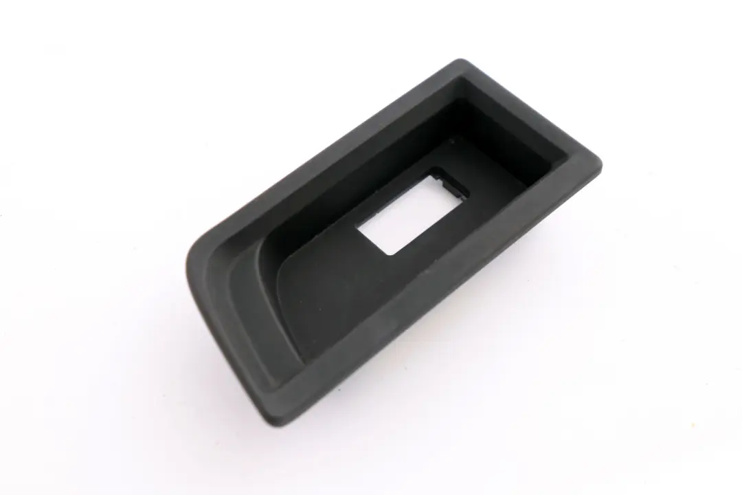 Auxiliary Aux Socket Trim Black to BMW 1 2 3 4 Series F20 F22 F30 F31 F33 with Part number 9207358 BMW 1 2 3 4 Series F20 F22 F30 F31 F33 Auxiliary Aux Socket Trim Black - SKU rhd-9230127 - Part number 9207358