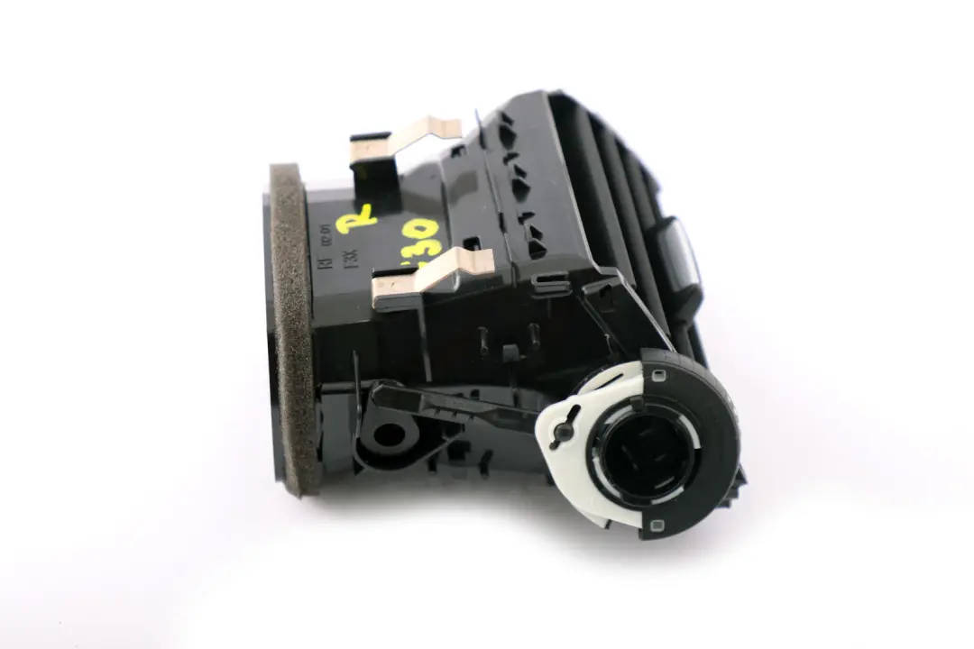 Dashboard Fresh Air Grille Front Right O/S to BMW 3 4 Series F30 F31 F32 with Part number 9231995 BMW 3 4 Series F30 F31 F32 Dashboard Fresh Air Grille Front Right O/S - SKU rhd-9231995 - Part number 9231995