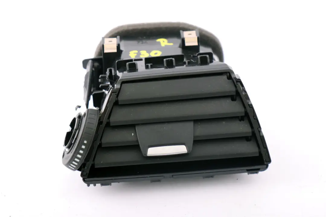 Dashboard Fresh Air Grille Front Right O/S to BMW 3 4 Series F30 F31 F32 with Part number 9231995 BMW 3 4 Series F30 F31 F32 Dashboard Fresh Air Grille Front Right O/S - SKU rhd-9231995 - Part number 9231995