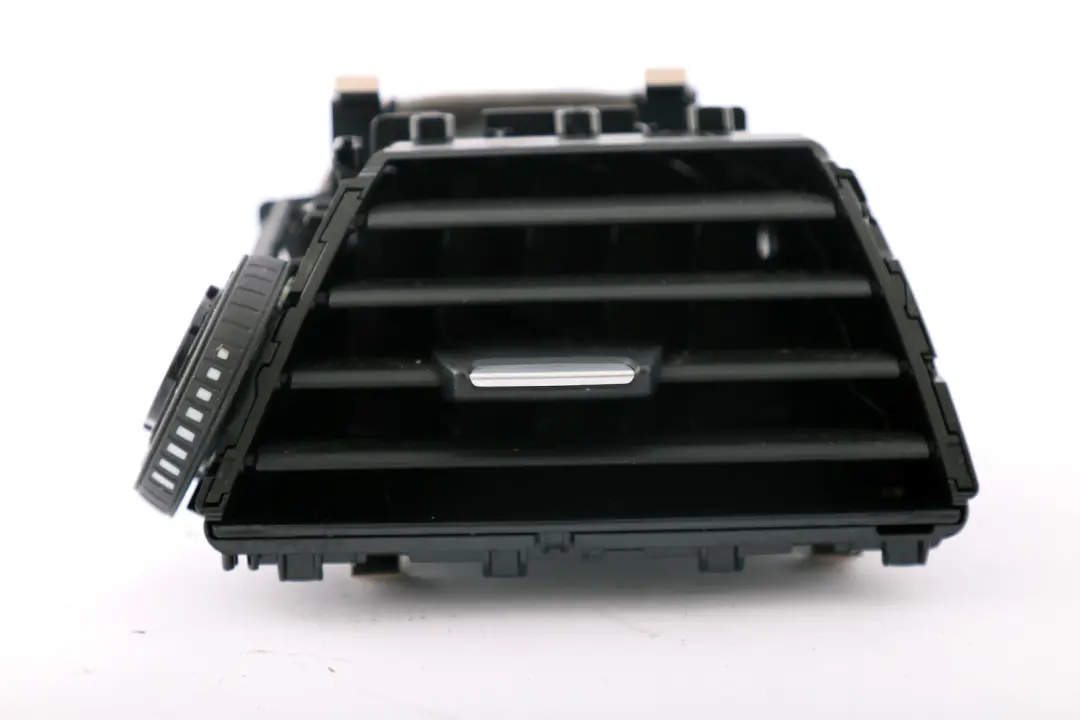 Dashboard Fresh Air Grille Front Right O/S to BMW 3 4 Series F30 F31 F32 with Part number 9231995 BMW 3 4 Series F30 F31 F32 Dashboard Fresh Air Grille Front Right O/S - SKU rhd-9231995 - Part number 9231995