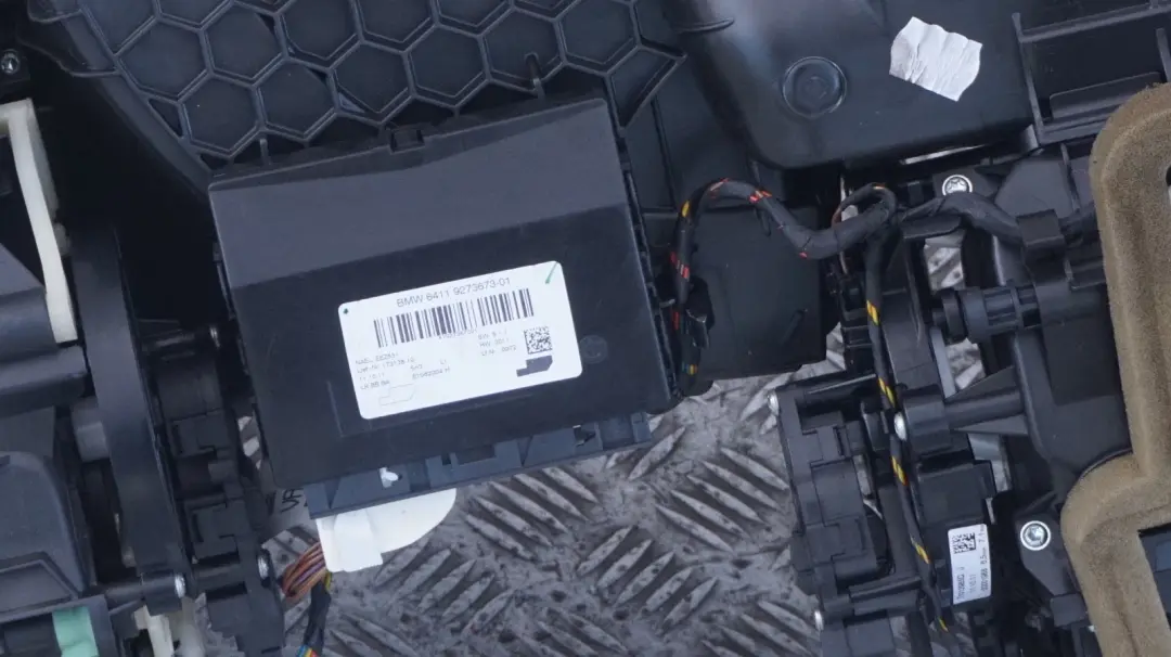 Complete Air Con Heater Matrix Housing Diesel to BMW 1 3 4 Series F20 F30 F32 1 with Part number 9238643 BMW 1 3 4 Series F20 F30 F32 1 Complete Air Con Heater Matrix Housing Diesel - SKU rhd-9238643-1 - Part number 9238643